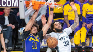 巧妙的网前 巧妙的网前